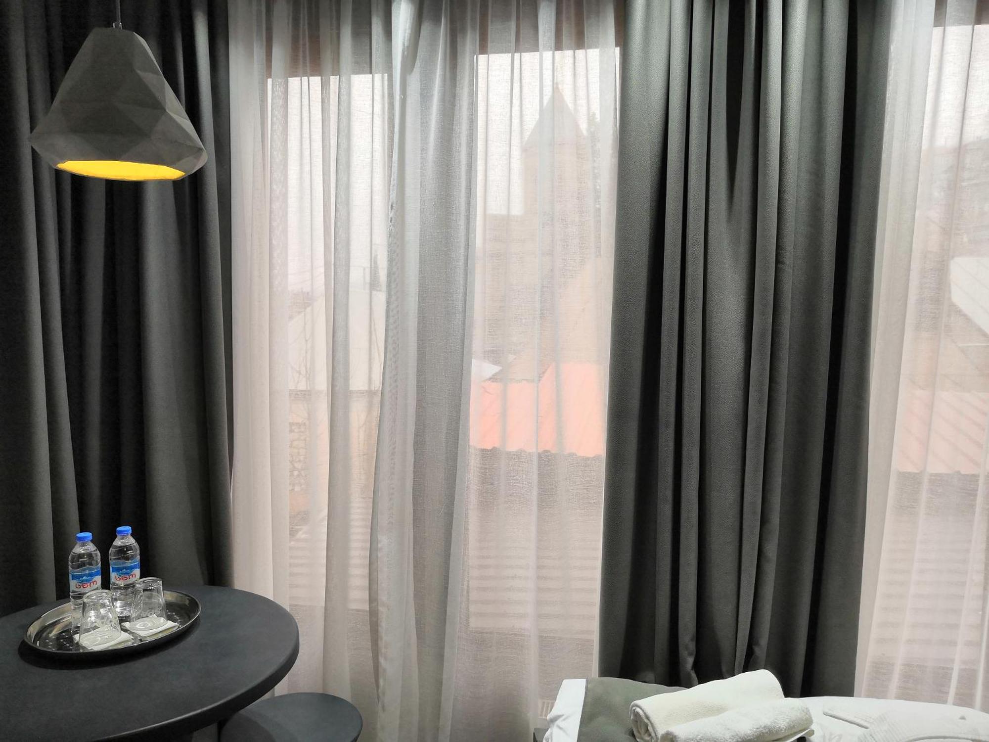 Piano Borracho Boutique Hotel Old Tbilissi Chambre photo