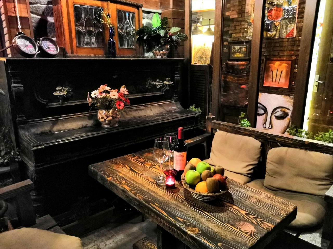 Piano Borracho Boutique Hotel Old Tbilissi Extérieur photo